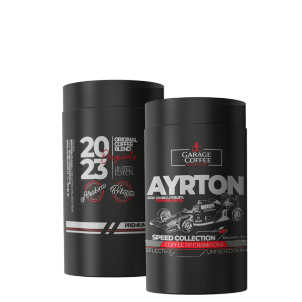 CoffeeGarage.cz - výběrová káva eshop, Speed collection - Ayrton (150g), Jste fanoušci závodů, závodníků a rychlosti spojené s adrenalinem obecně? Právě pro vás je vhodná edice SPEED. Jaký je váš oblíbený závodník? Originální balení jistě potěší vaše blízké, kteří jsou nezkrotnými fandy celosvětově známých závodníků. Tato edice je kávou pro šampiony. Buďte jím i vy díky chuti naší kávy. Nezapomeňte: někdy je lepší zpomalit tempo a vychutnat si čerstvě praženou kávu v klidu., speed